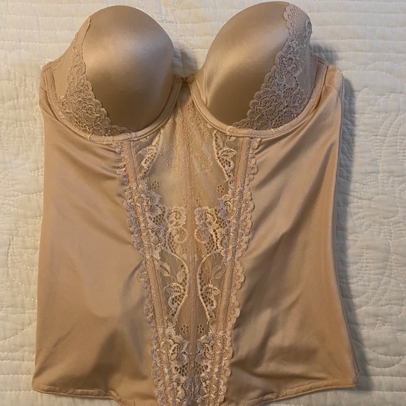 Bridal shape wear - Picture 1 of 4
